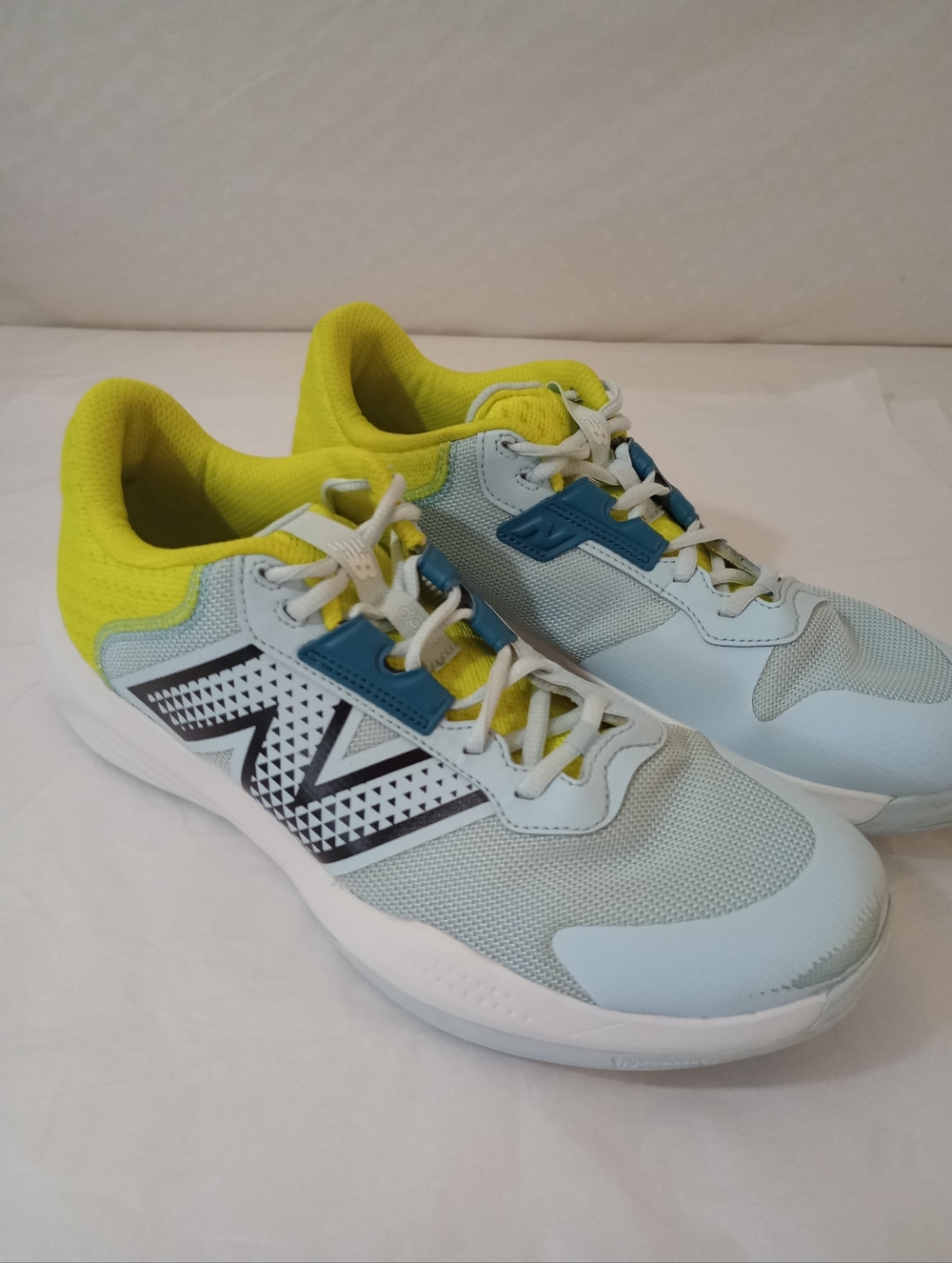 New Balance 696 Womens Shoes Size 11